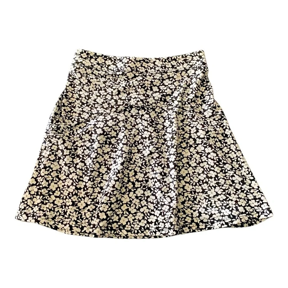 TILLYS-WHITE FAWN-SKIRT AND TOP SET-SIZE XS 4/5